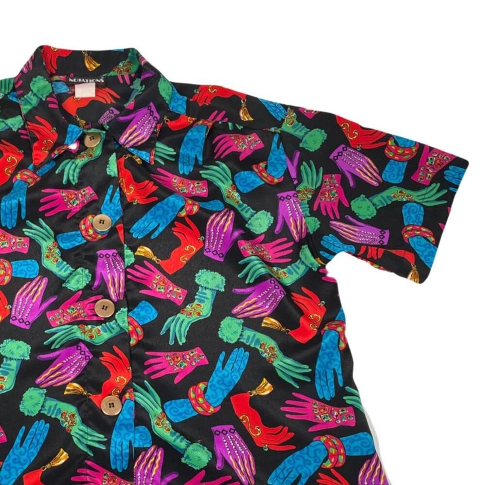 Vintage womens graphic button up